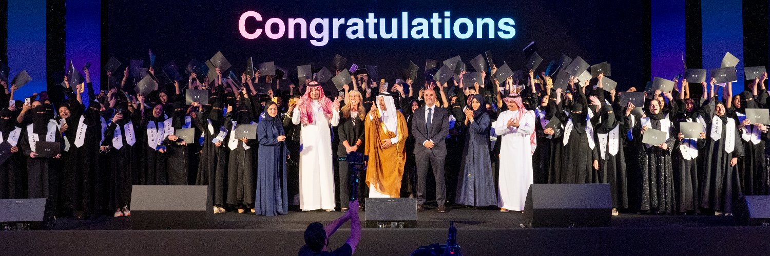 أكاديمية مطوري آبل - طويق's banner