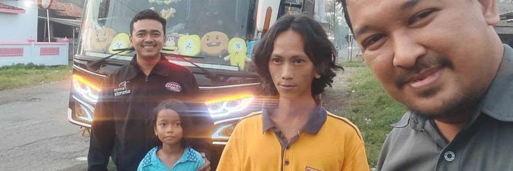 Widodo Groho T's banner
