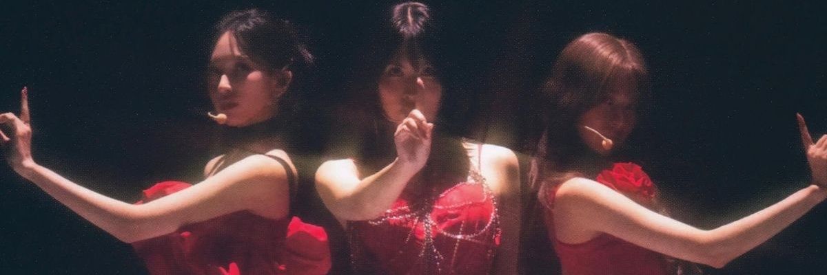 MiMoSa 🖤🍷's banner