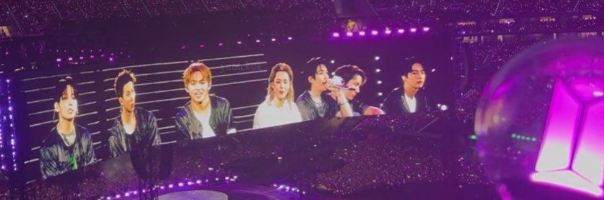 𝘝ouquet saw bts's banner