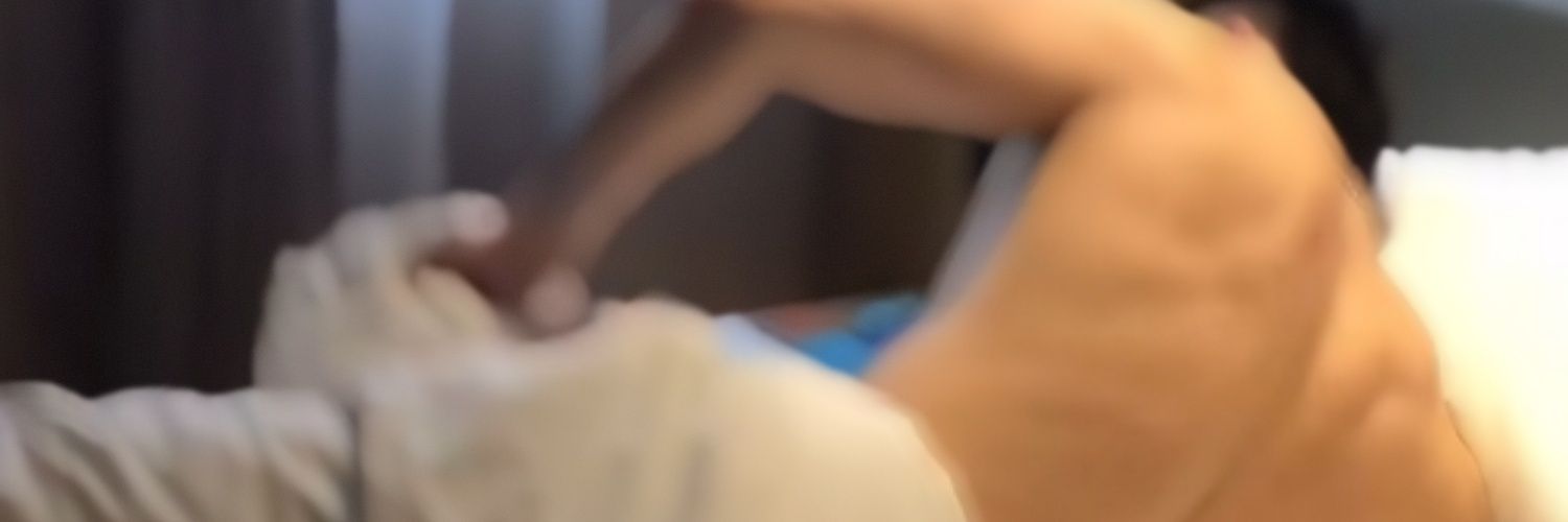 掰不弯的大帅比's banner