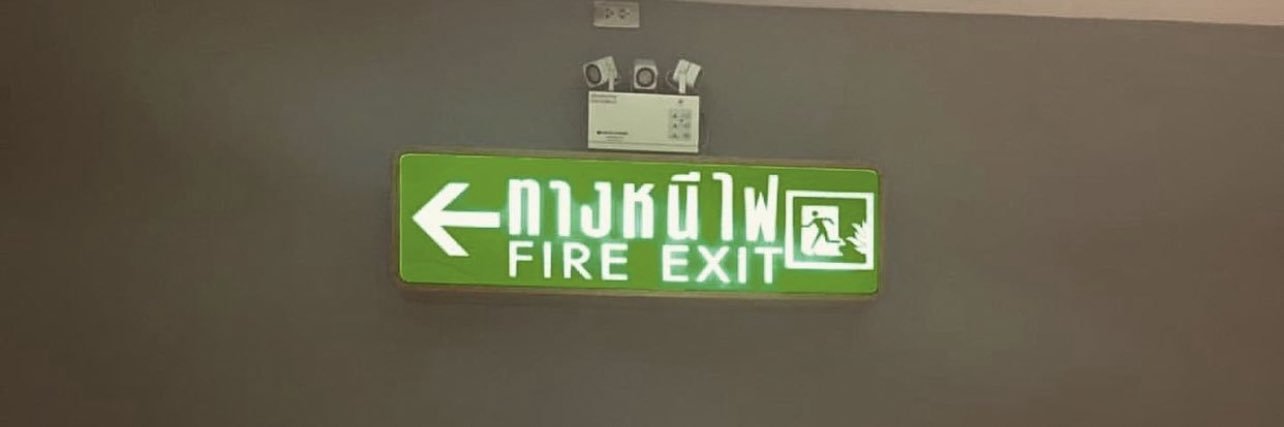 𝙋𝙚𝙚𝙚𝙚𝙚's banner