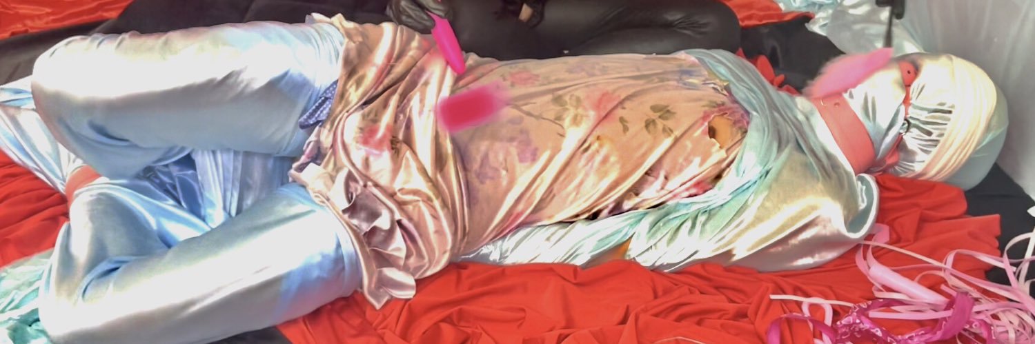 Young Silk Couple's banner