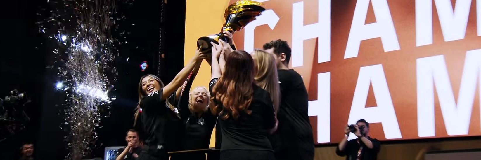 beatrix #G2WIN 🇩🇪🇹🇷's banner