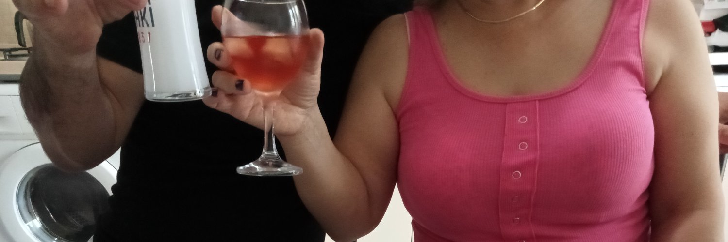 BANU_ÇİFT_AYPARÇASI's banner