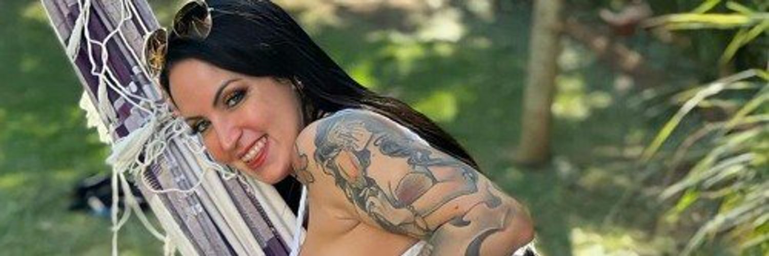 Elisa Sanches OFICIAL's banner
