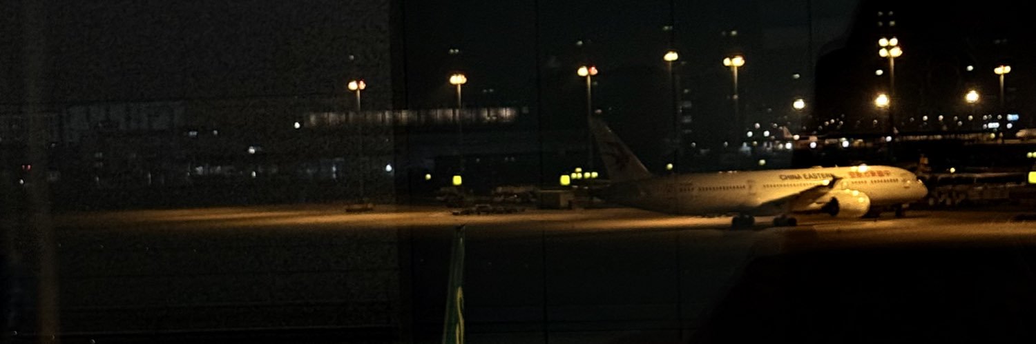 P🌈's banner