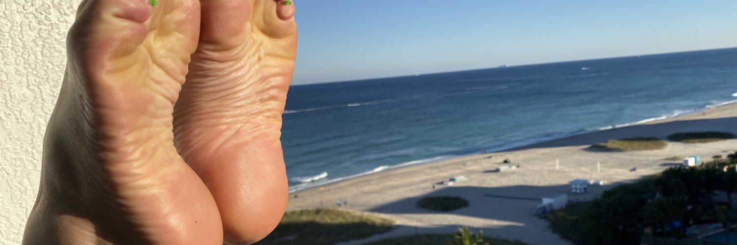 ©FirstClassSoles's banner