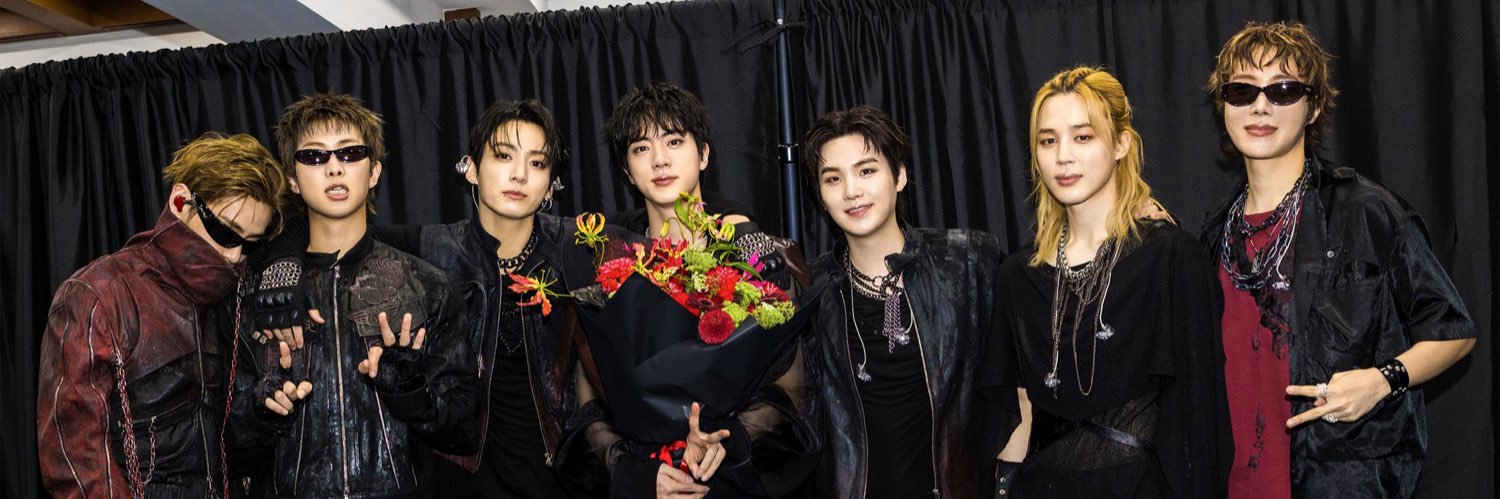 tomo521🌙*·̩͙🌈's banner