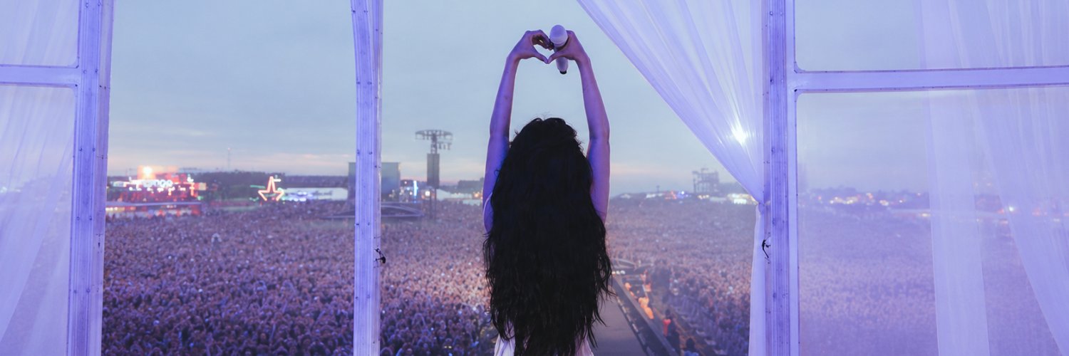DaniSGGXO ♰💜's banner