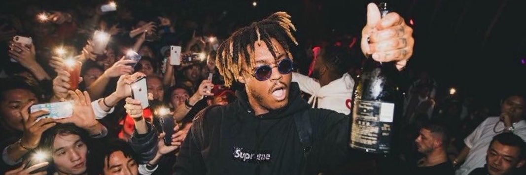 ✞'s banner