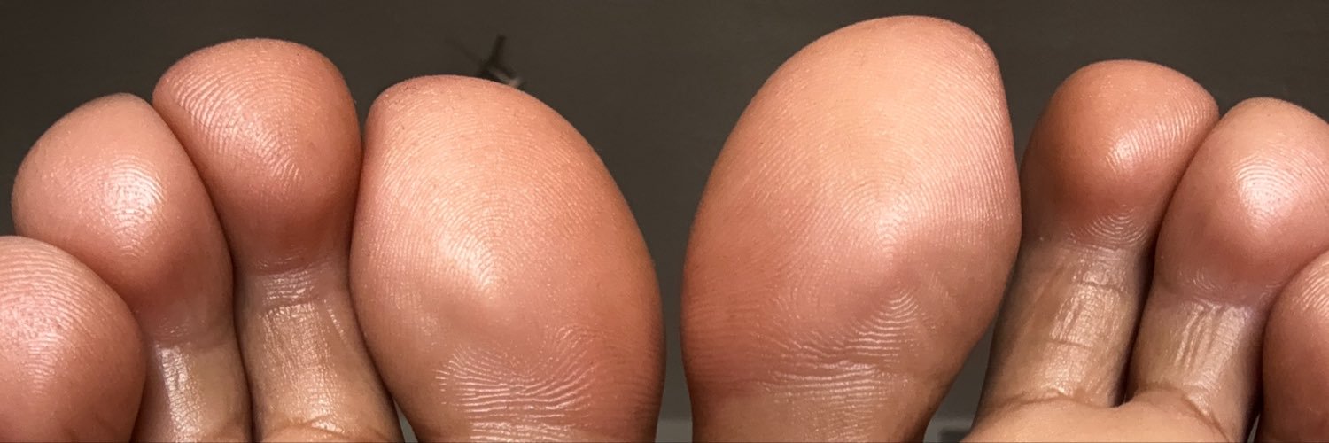 Givemehisfeet's banner