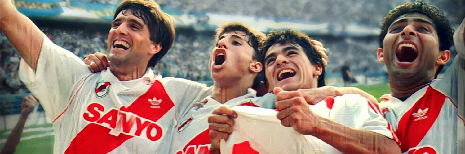 mili se quiere matar viendo a River 🐔's banner