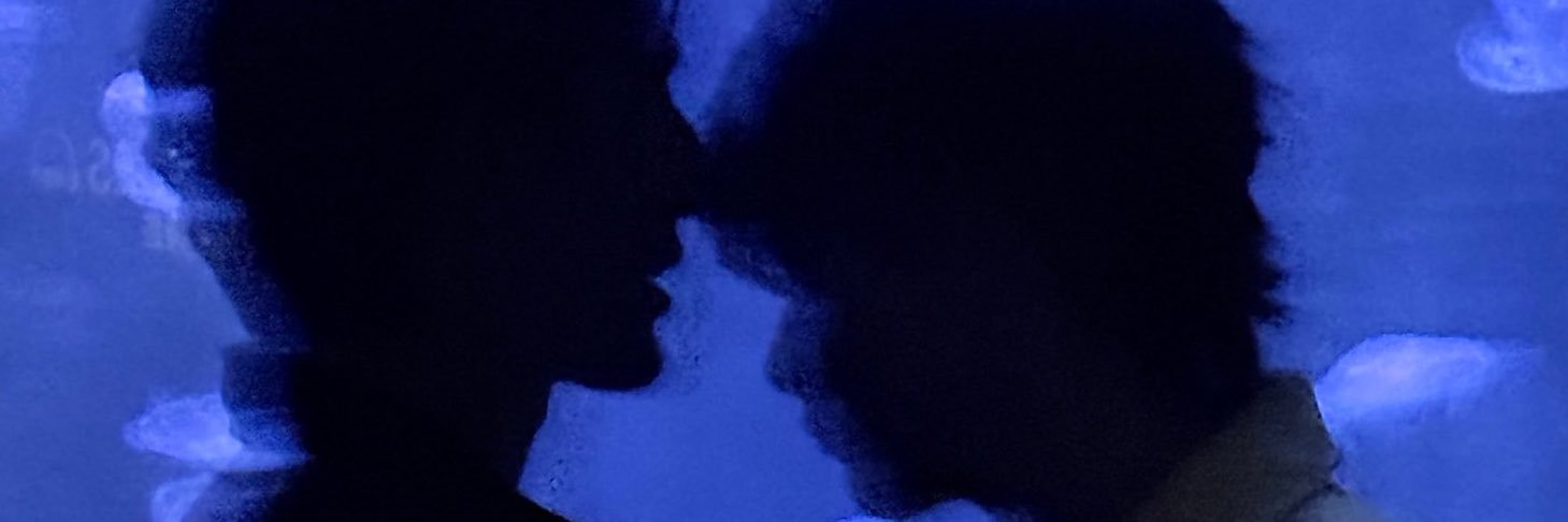 Aphrodite‘s Kiss's banner