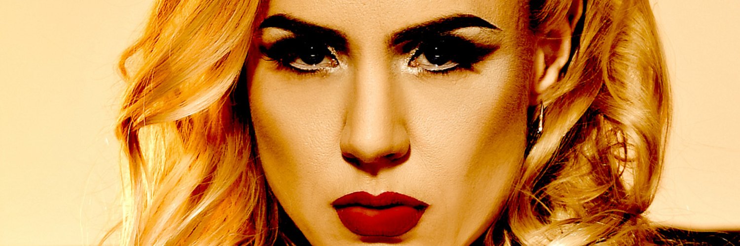Ava del Mar's banner