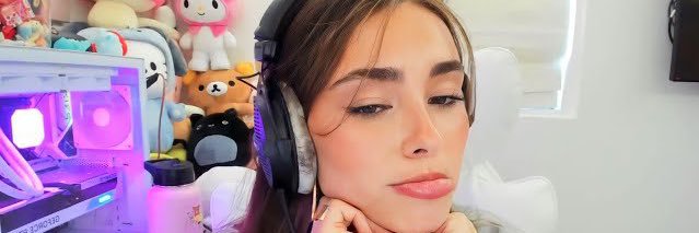 Ava 🍓🍇's banner