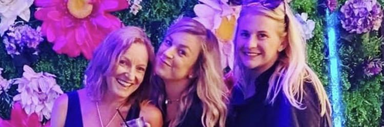 Tracey joy 🌻🌻's banner