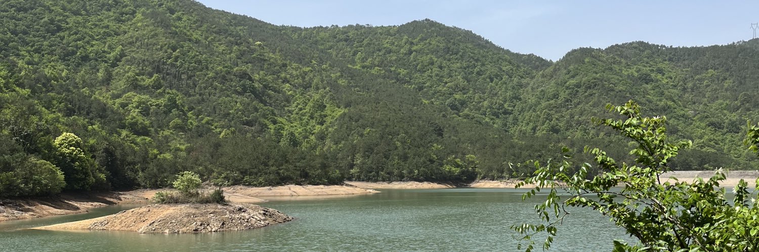 26岁登山者【义乌】's banner