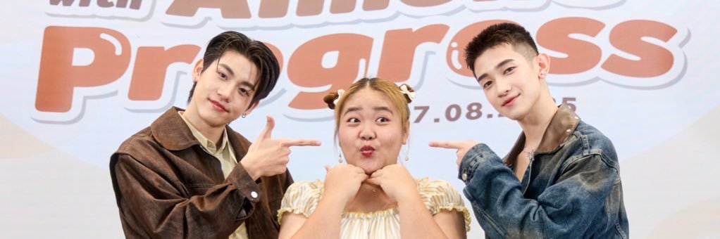 tingwithmom💙💚🍊🍊's banner