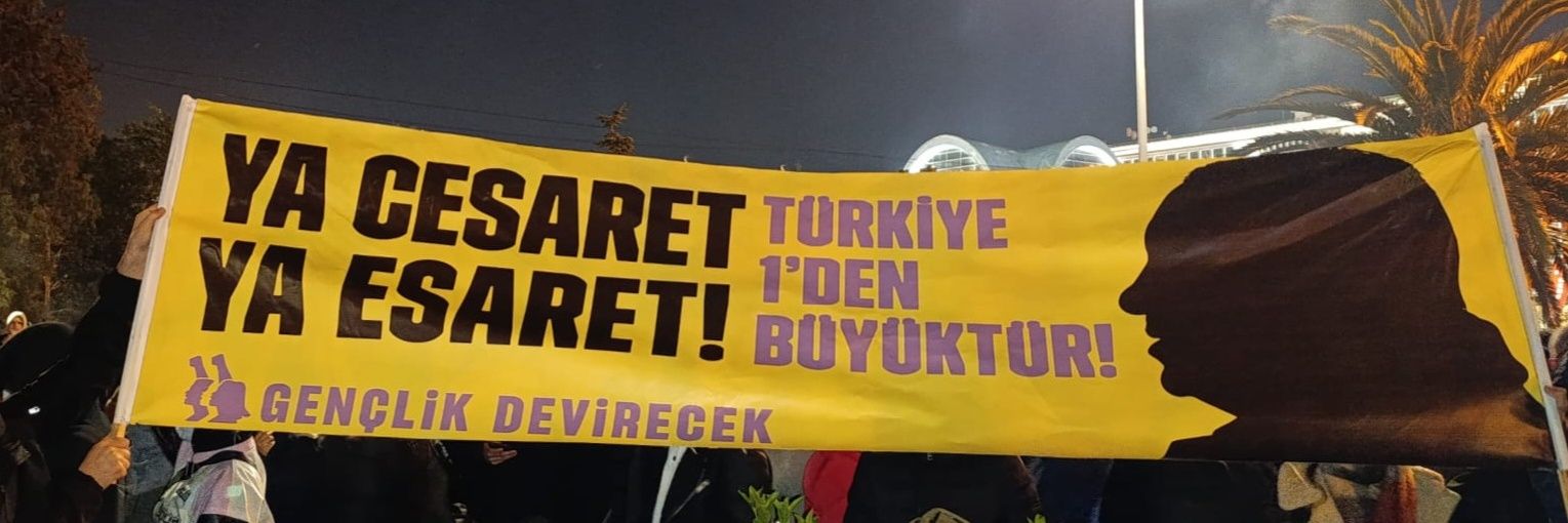 Gençlik Devirecek's banner