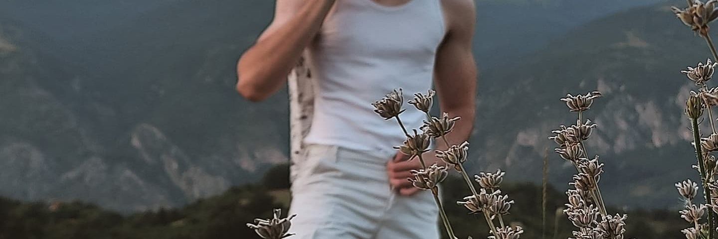 Luka Đ's banner