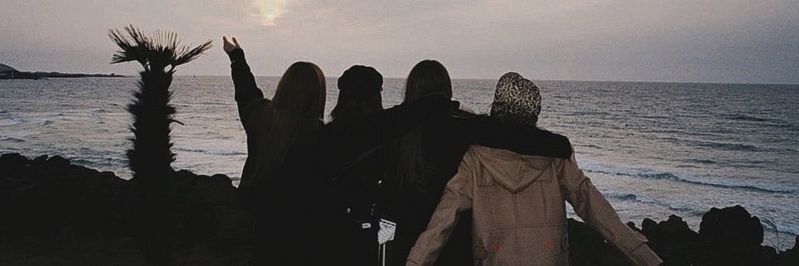 ✩'s banner