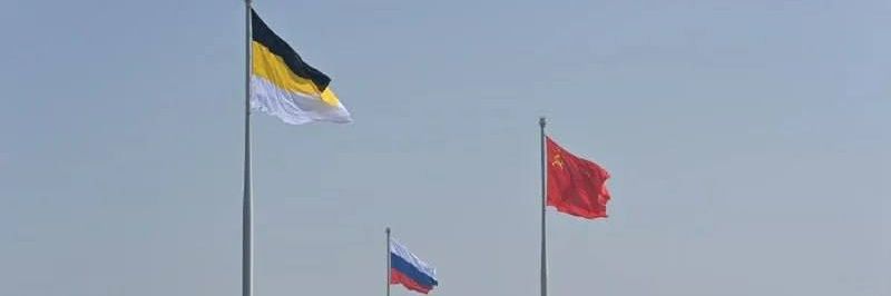 Время и стекло's banner