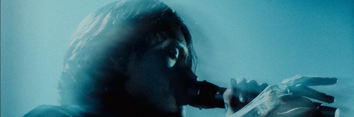 ᵒᵐᵉⁿ·ᵉˣᵉ's banner