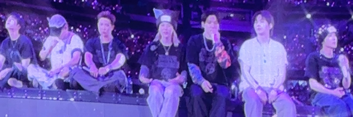 Fati saw bangtan's banner