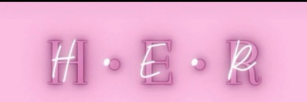 Yomii Lovee 🦋's banner