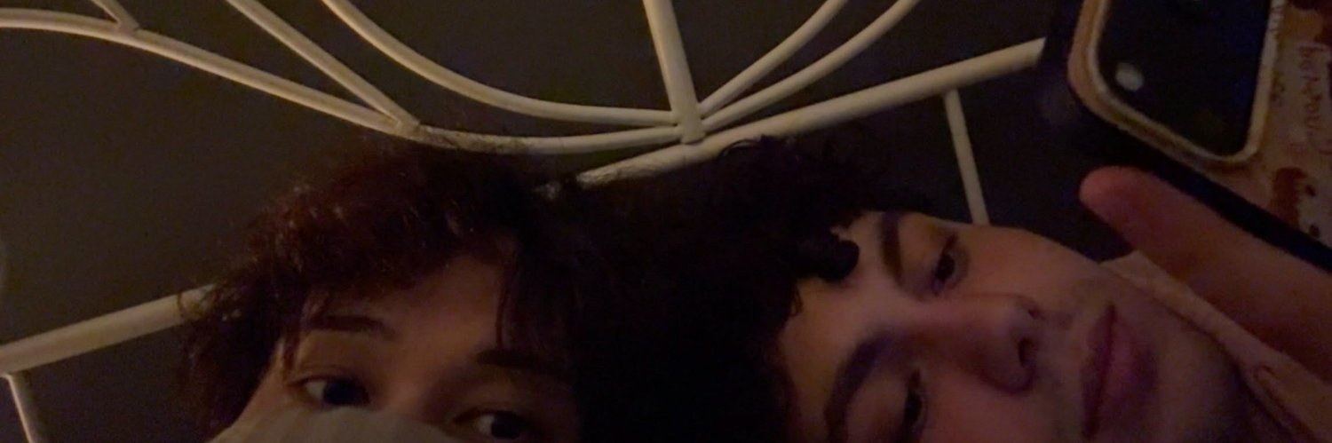deyzi ꕤ we have a VIBE's banner