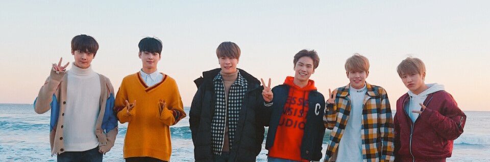 마리 ✶'s banner