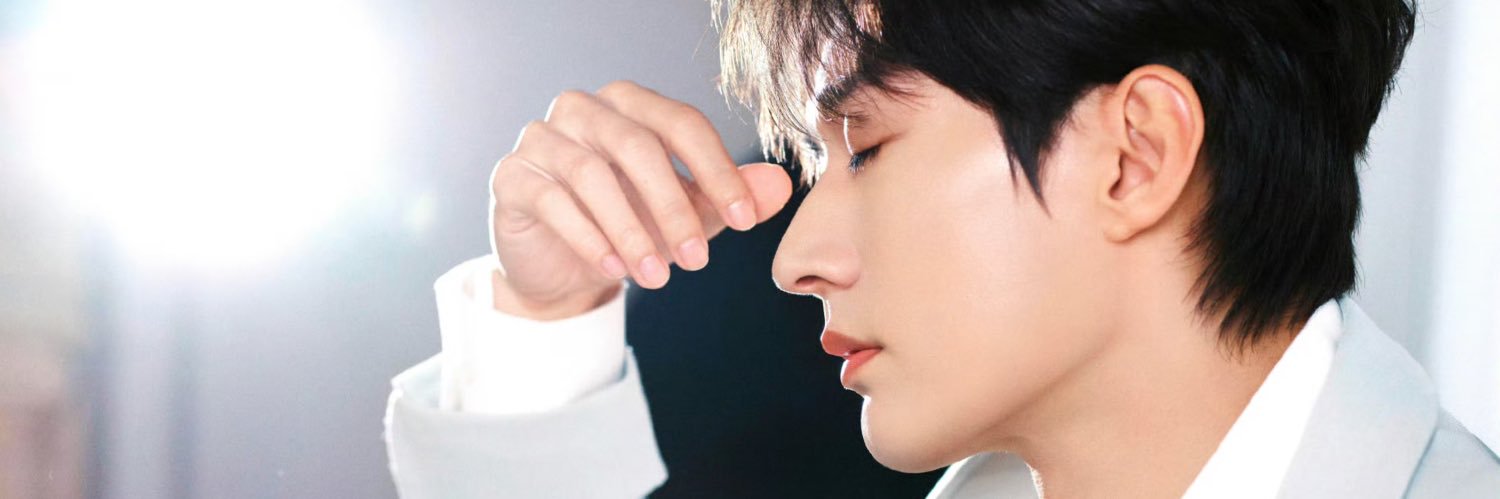 หลิวเสวียอี้ LIUXUEYI_UPDATE ʕ •ᴥ•ʔ 📝's banner