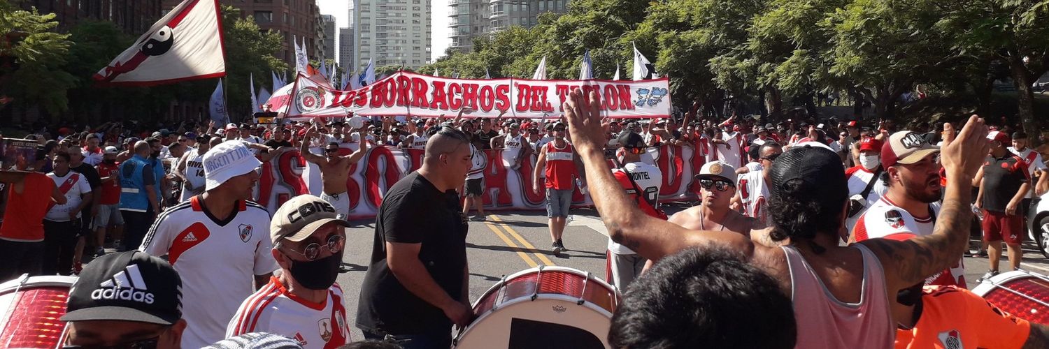 La banda del gallinero's banner