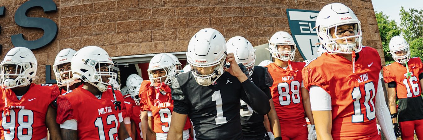 Derrick Baker 2027 QB's banner