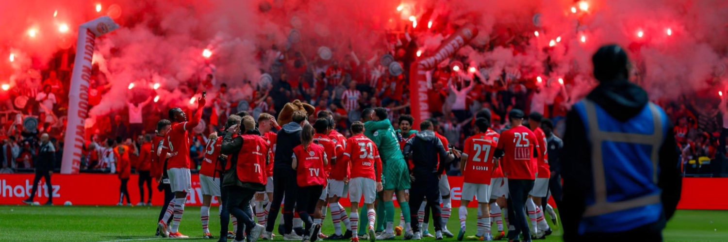 🔴⚪️'s banner