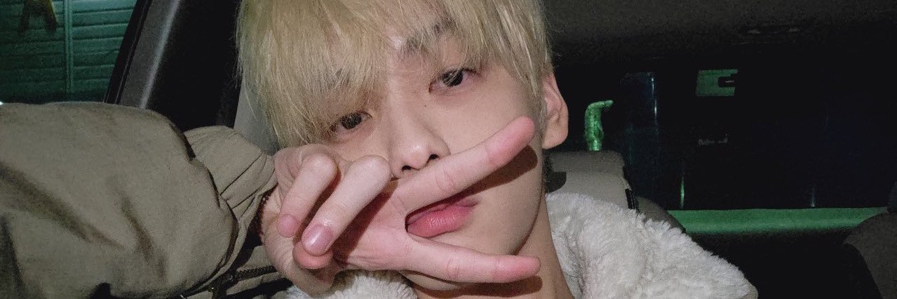 𝘼𝙥𝙧𝙞𝙘𝙞𝙩𝙮•'s banner