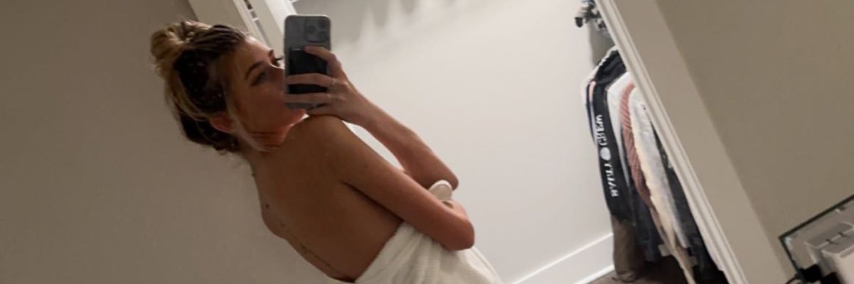 Elle Ray's banner