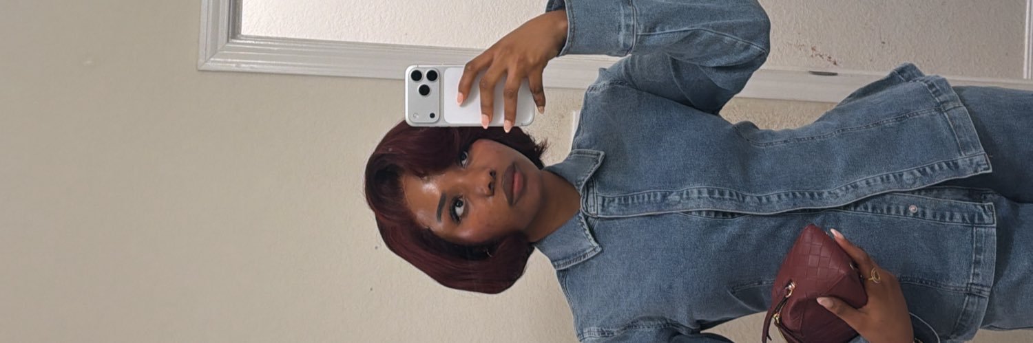 Dura, coco money🎀's banner