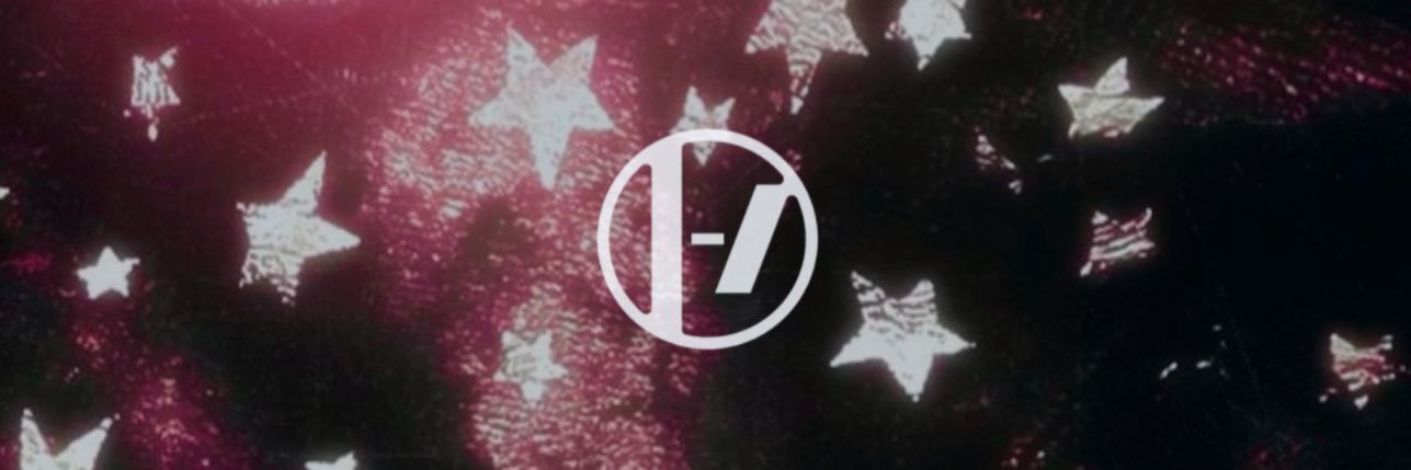spooky jess 🍓🛸 cbus!'s banner