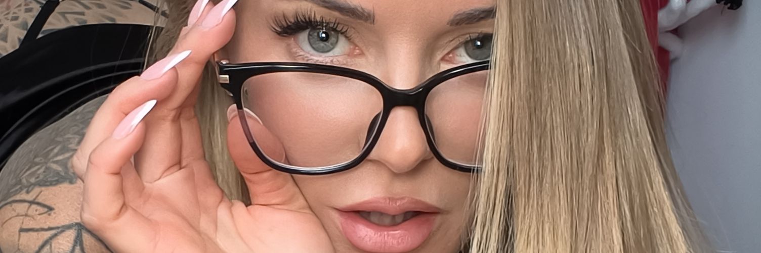 Marie Bombshell's banner