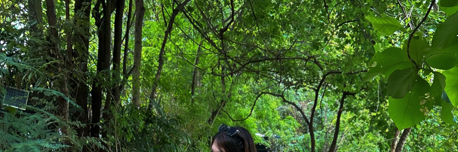 NAOMI🌻's banner