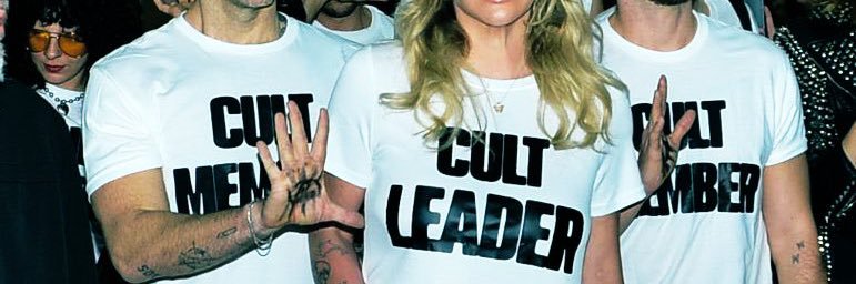 ✨ 𝓗 𝓞 𝓛 𝓛 𝓨 𓆙's banner