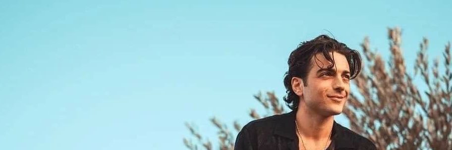 Gianluca 🎶's banner