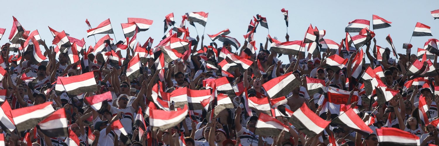 São Paulo Feminino's banner