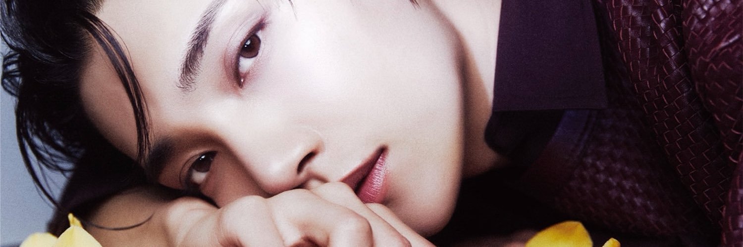 ✷'s banner