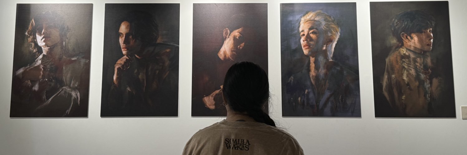 apple 🖤's banner