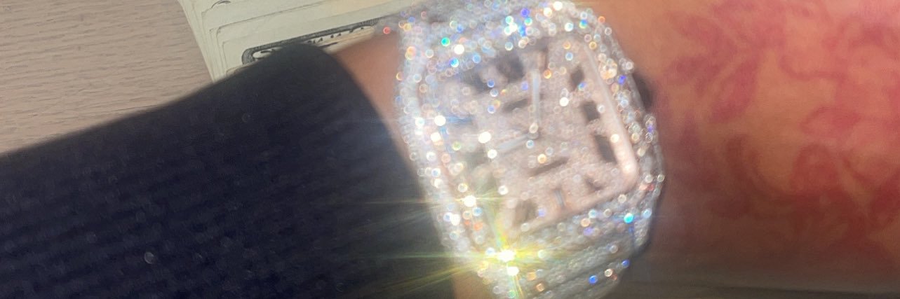 Nomii Lee's banner