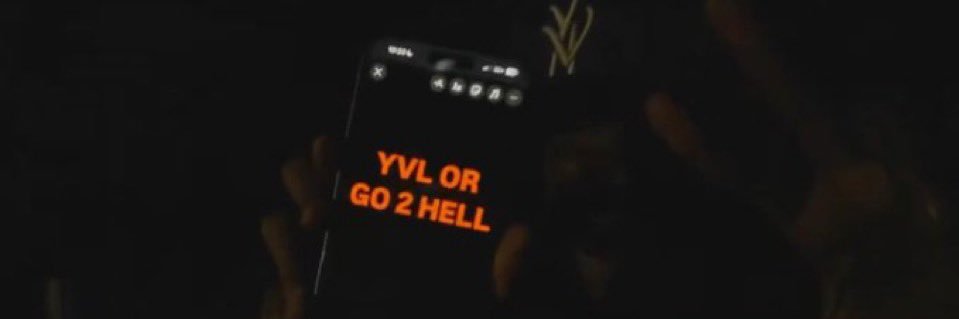 𐕣's banner