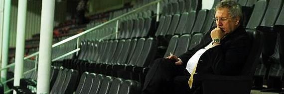 Aziz Yıldırım's banner